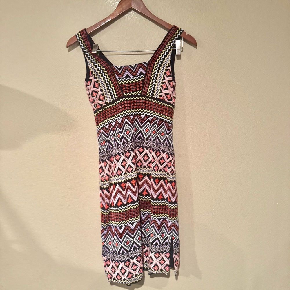 Anthropologie Akemi + Kin Geo Embroidered Cutout Midi Dress Black Red Size 0 - Picture 7 of 7